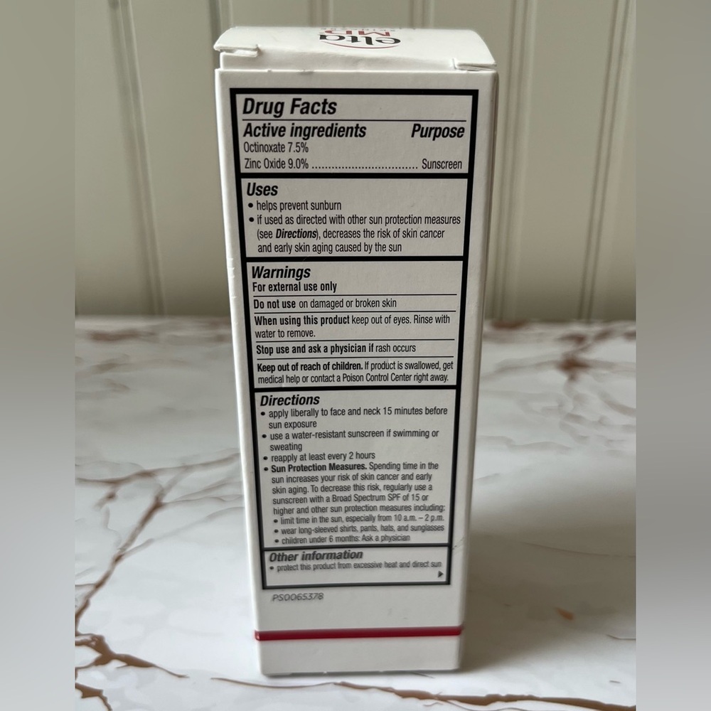 ELTAMD UV CLEAR DEEP TINTED SUNSCREEN SPF 45 | SET OF 2 | 1.7OZ | NEW - Picture 4 of 9